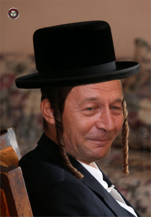  HOLOCASH si capitanul de bampor : DE CE HALESTE preș Băsescu cacat ? Rabbi